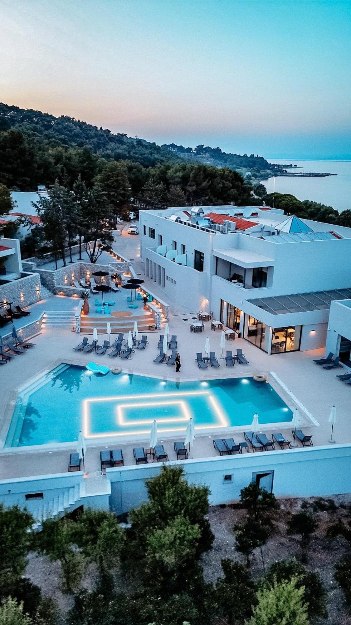 Mythical Coast Wellness Retreat 5* Mytilíni